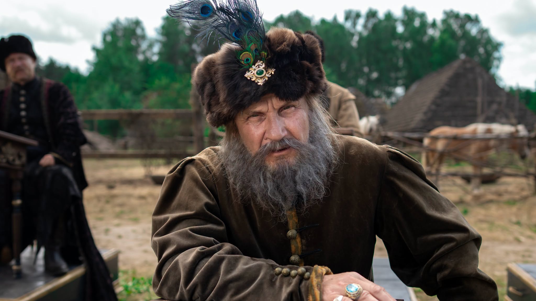 "1670" w 3. sezonie jest już za duże na Adamczychę i wyrusza w świat – recenzja polskiego hitu Netfliksa