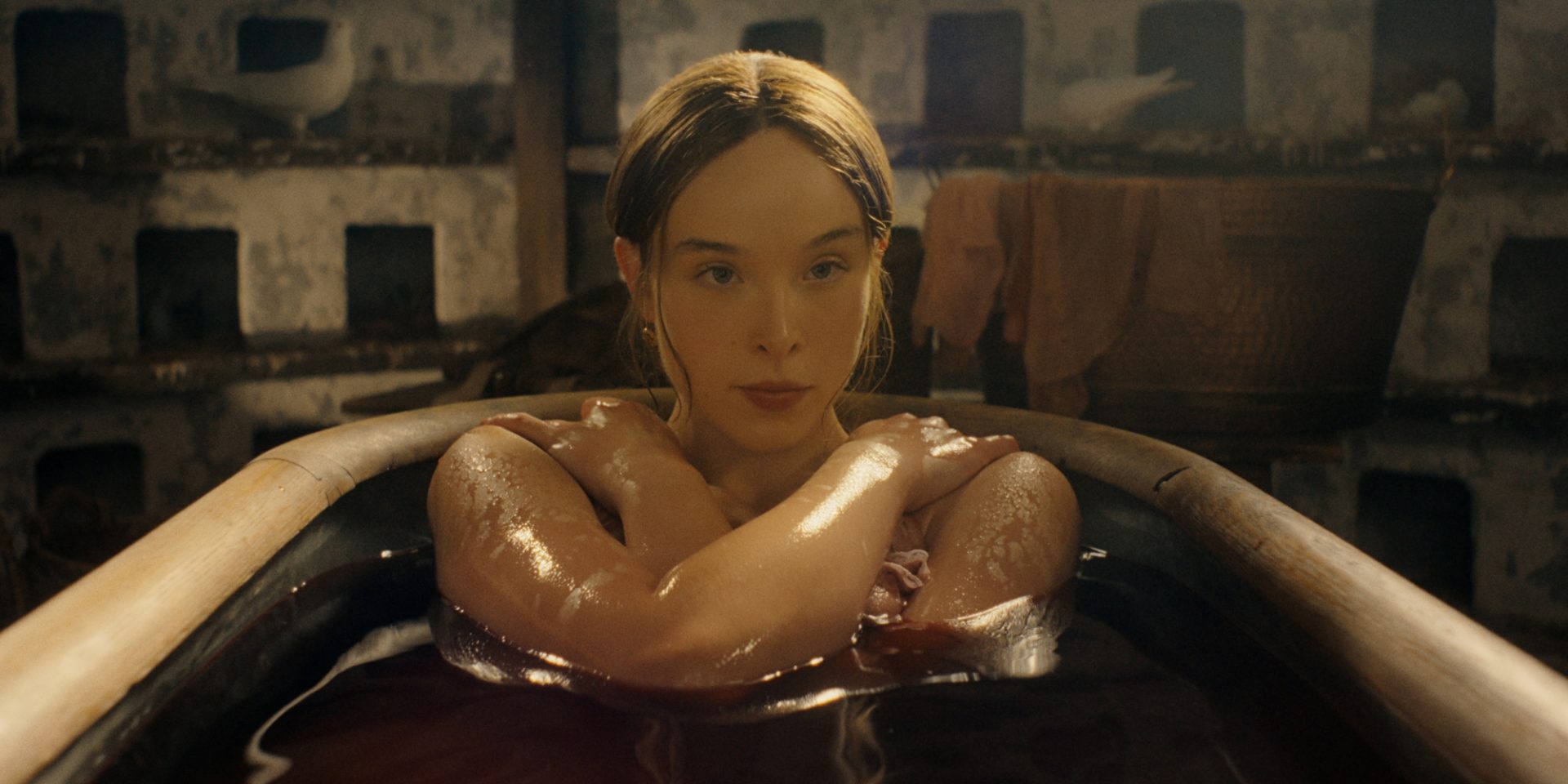 "Potwór" wrócił z 4. sezonem o Lizzie Borden, a my sprawdzamy, czy to kolejny poziom dna – recenzja